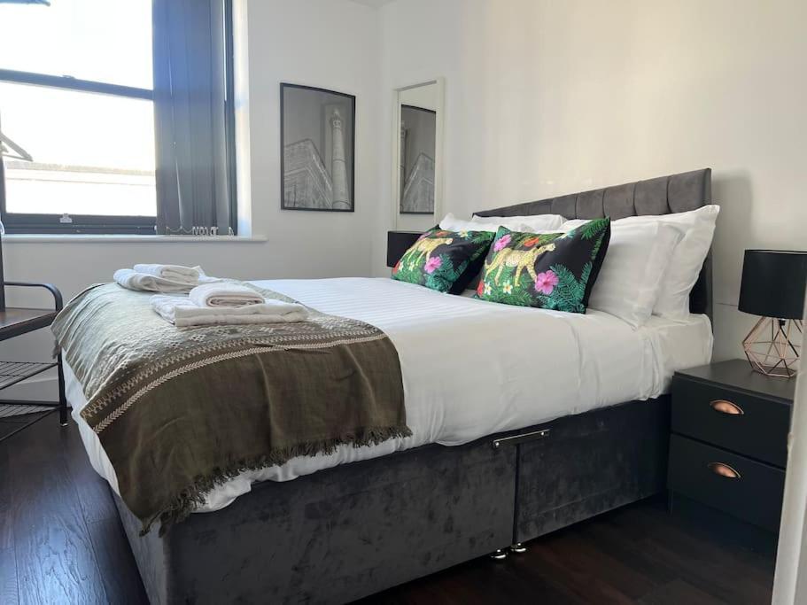 Mathew Street 1 Bed Apt Sleeps 6 ลิเวอร์พูล ภายนอก รูปภาพ