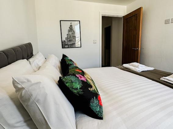 Mathew Street 1 Bed Apt Sleeps 6 ลิเวอร์พูล ภายนอก รูปภาพ